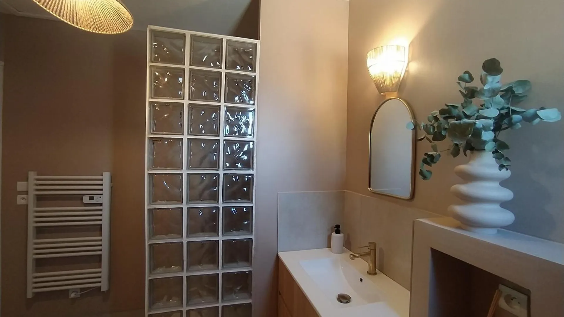 Maison Santolina Villeneuve-lès-Avignon 0*,  Francie